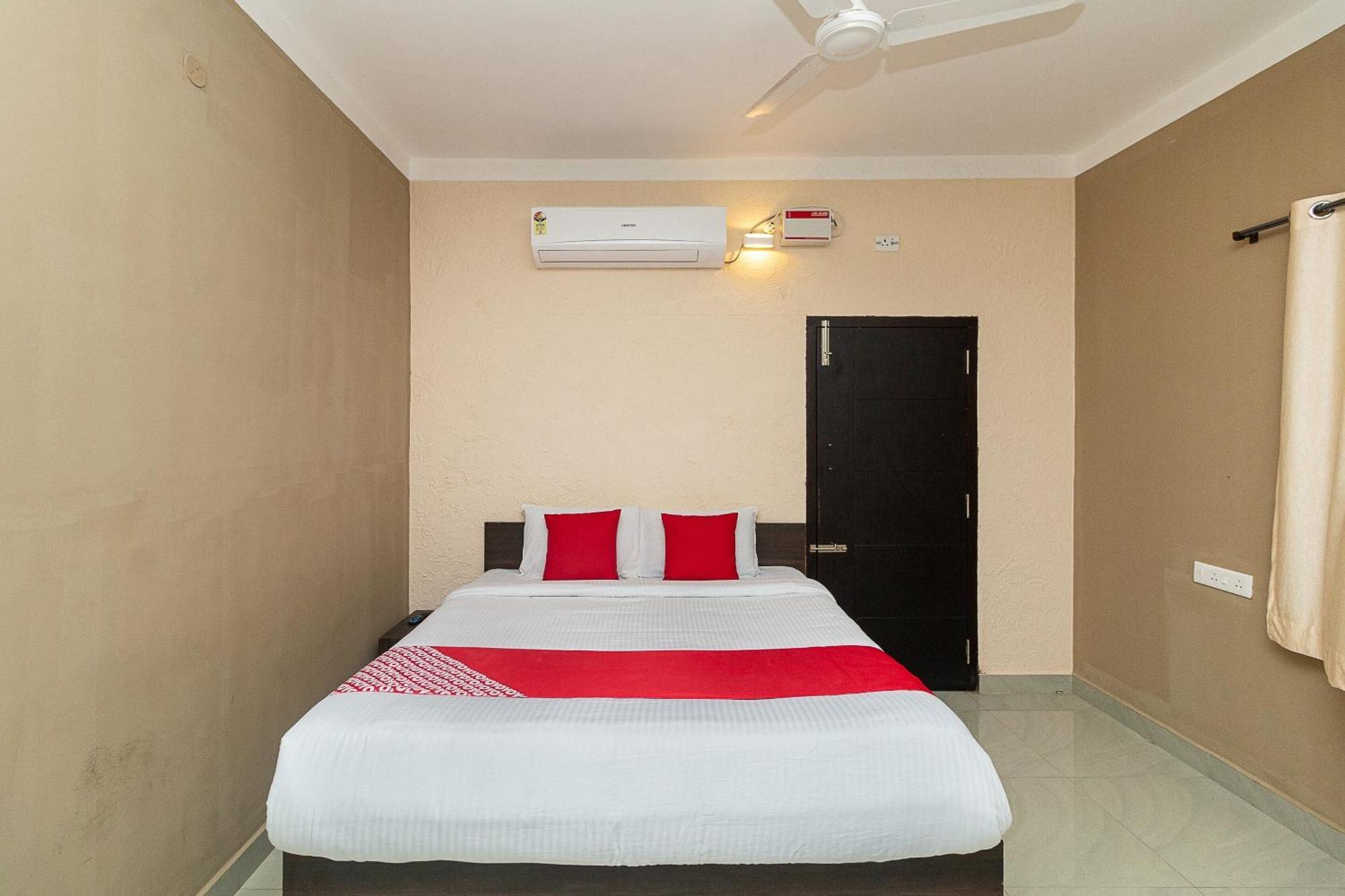 Oyo Green Hills Villa Kuttālam Exterior foto